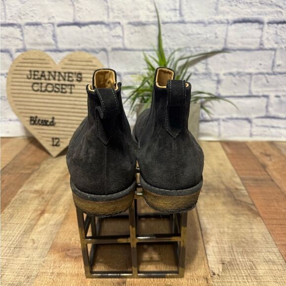 Vince - Bonham Suede Water Repellent Chelsea Boots - Graphite - Picture 7 of 11